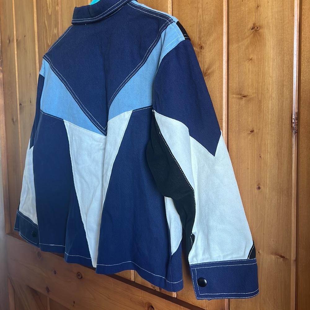 Geometric Print Button-Up Denim Jacket - Picture 8 of 11